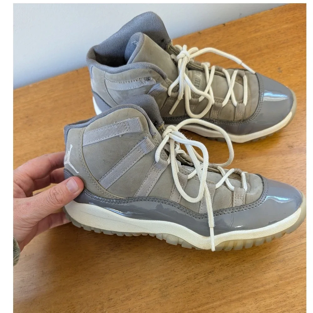 Air Jordan 11 Retro Cool‎ Grey GS Youth Sneakers 378039-005 Size 3Y